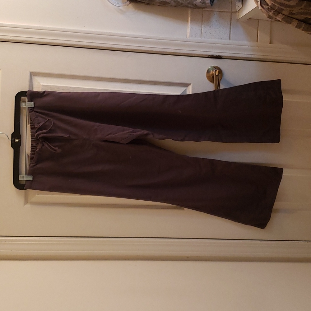 🤯3/$12 V Life Gray Flare Legged Scrubs Size Small